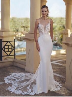 Blue by Enzoani Samantha Wedding Dress